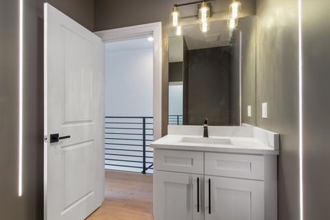 Tiny photo for 4920 N WHIPPLE Street #1, Chicago, IL 60625 (MLS # 12488911)