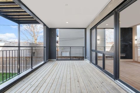 Tiny photo for 4920 N WHIPPLE Street #1, Chicago, IL 60625 (MLS # 12488911)