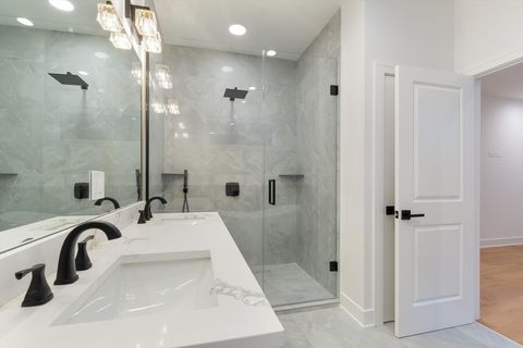 Tiny photo for 4920 N WHIPPLE Street #1, Chicago, IL 60625 (MLS # 12488911)