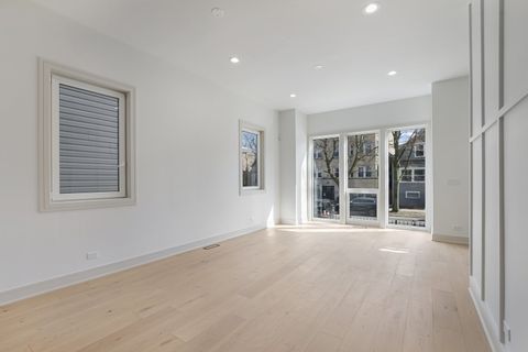 Tiny photo for 4920 N WHIPPLE Street #1, Chicago, IL 60625 (MLS # 12488911)