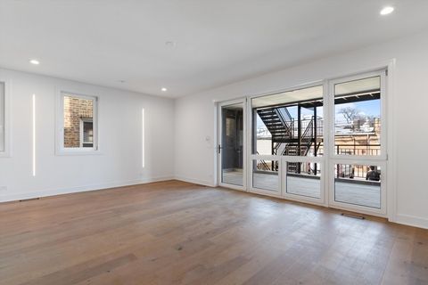 Tiny photo for 4920 N WHIPPLE Street #1, Chicago, IL 60625 (MLS # 12488911)