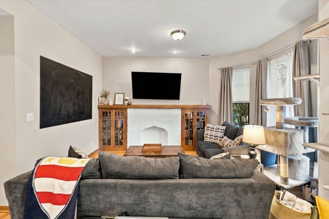 Tiny photo for 6137 S Kimbark Avenue #2, Chicago, IL 60637 (MLS # 12789559)