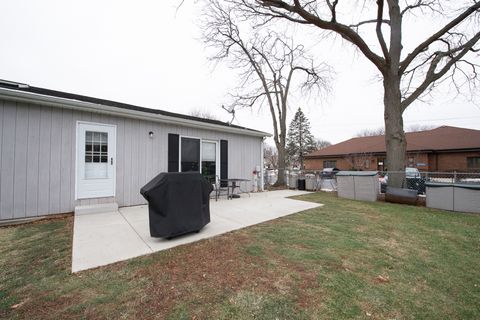 Tiny photo for 17 N Weston Avenue, Elgin, IL 60123 (MLS # 12505868)