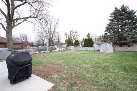 Tiny photo for 17 N Weston Avenue, Elgin, IL 60123 (MLS # 12505868)