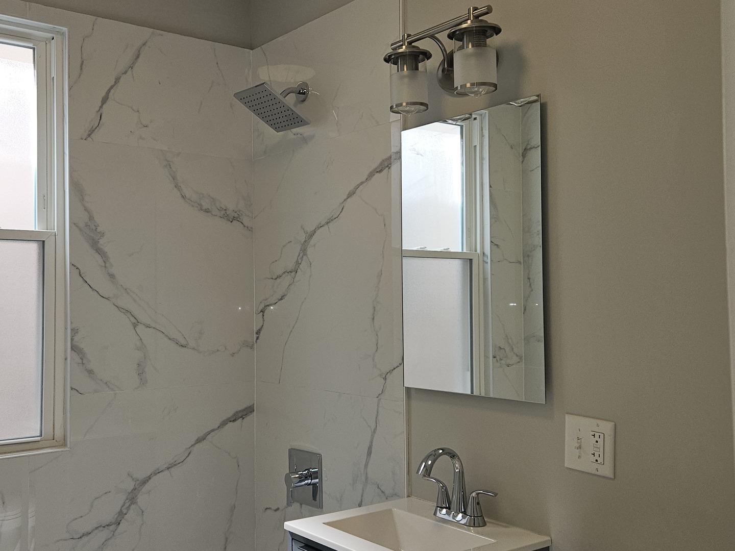 7232 S SANGAMON Street