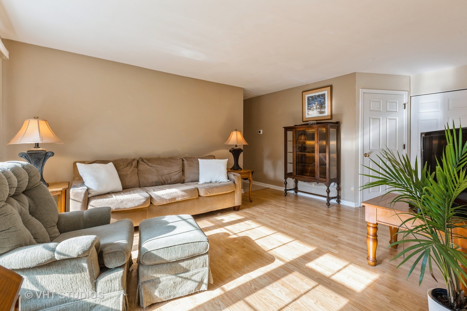 305 Buckingham Circle A