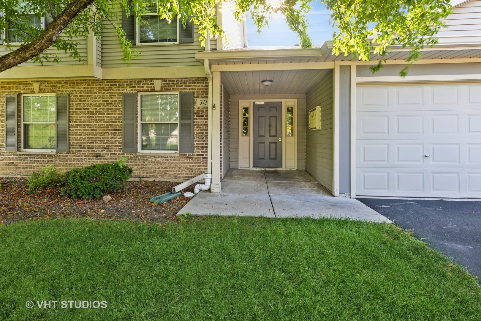 305 Buckingham Circle A