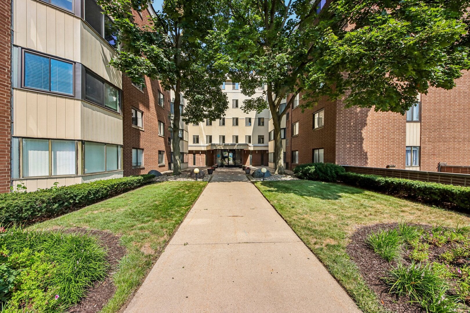 5500 Lincoln Avenue 507W