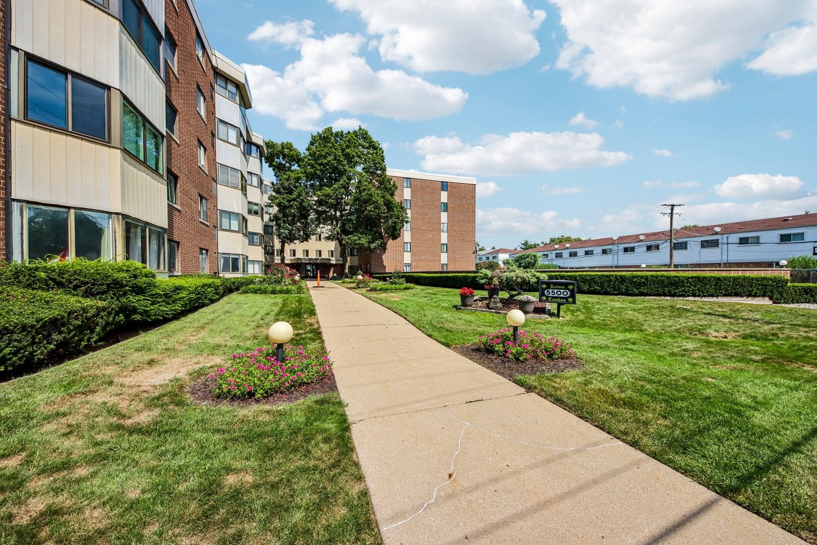 5500 Lincoln Avenue 507W