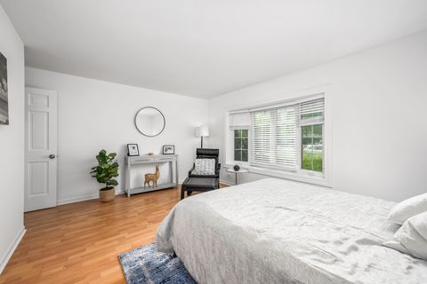 Tiny photo for 909 GREENWOOD Street #1C, Evanston, IL 60201 (MLS # 12495922)