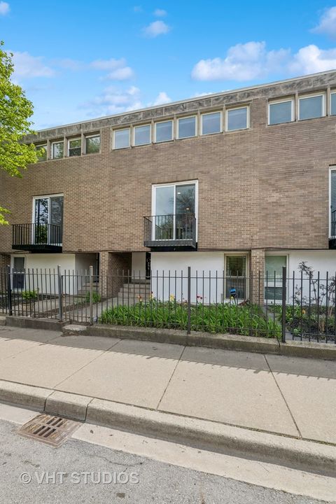 1313 E 55th Street Chicago IL 60637