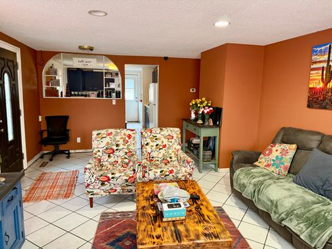 Tiny photo for 827 Monroe Avenue, Carpentersville, IL 60110 (MLS # 12579198)