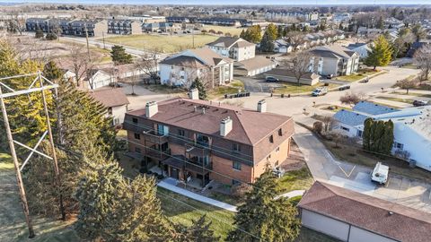 Tiny photo for 4190 Mallard Court #0010, Bettendorf, IA 52722 (MLS # 12549536)