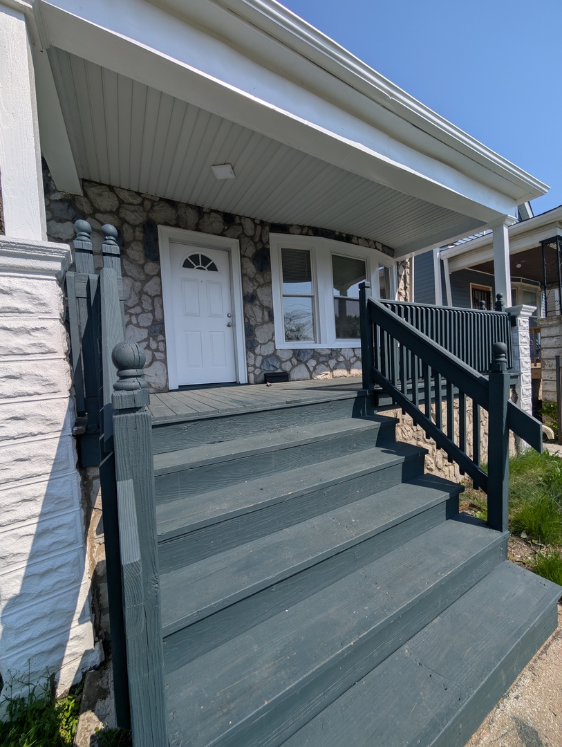 7117 S Wolcott Avenue