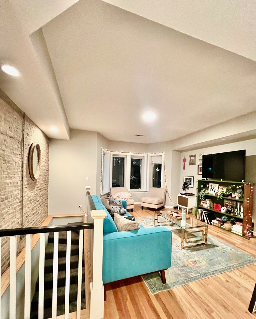 2755 W Logan Boulevard 1