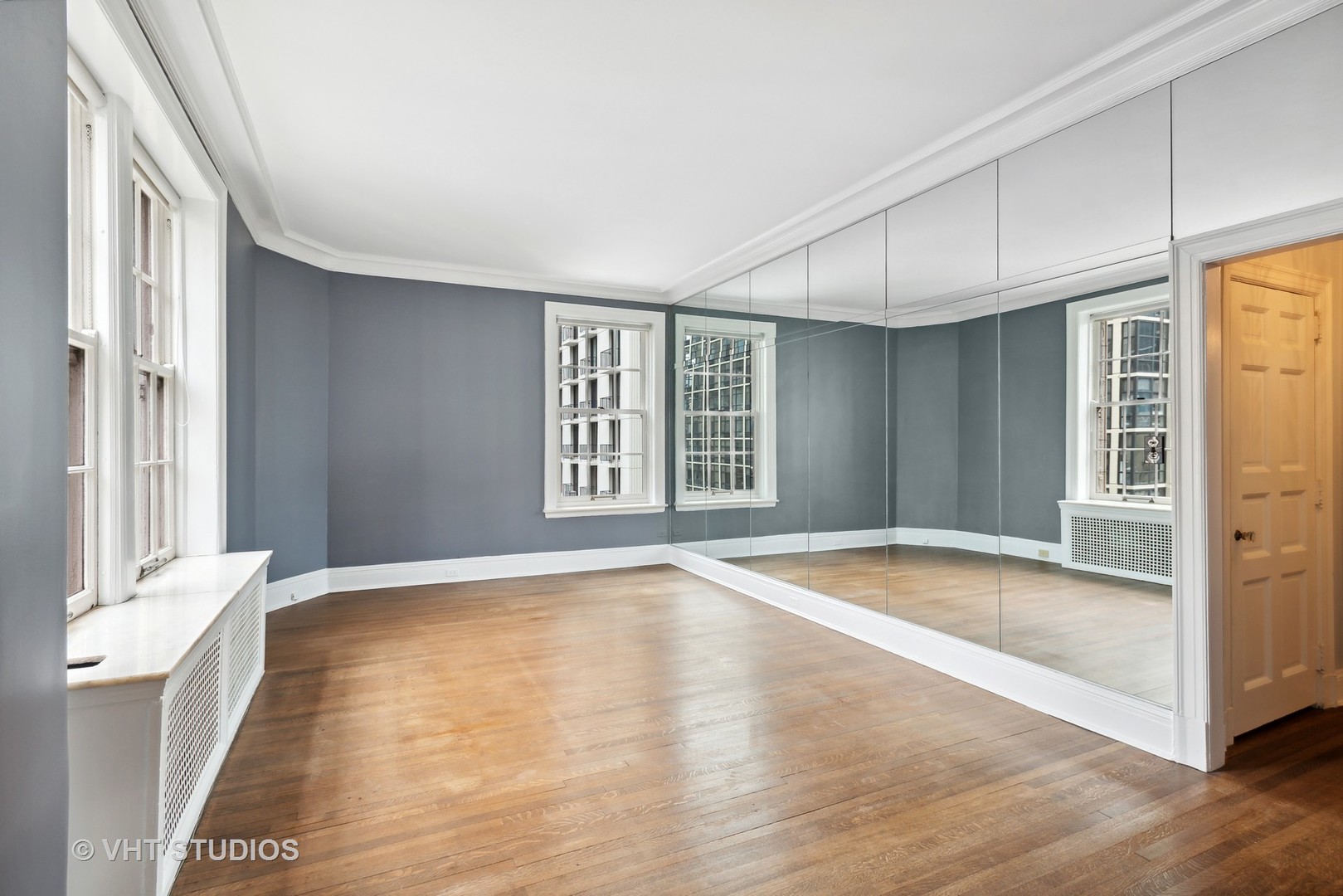 1200 N Lake Shore Drive 905