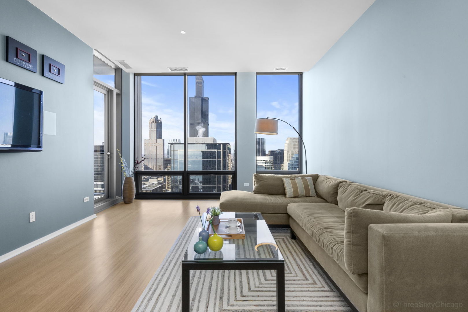 65 E Monroe Street 4612