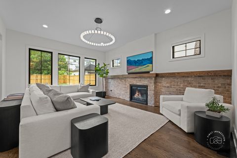 Tiny photo for 328 S Loomis Street, Naperville, IL 60540 (MLS # 12270661)