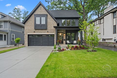 Photo of 328 S Loomis Street, Naperville, IL 60540 (MLS # 12270661)