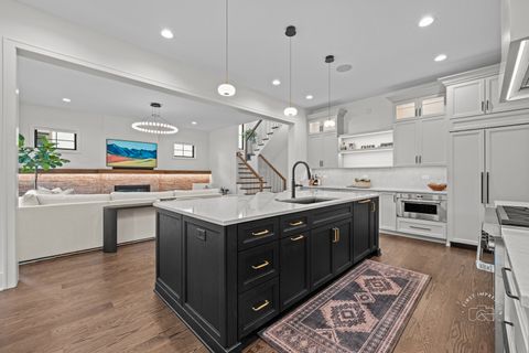 Tiny photo for 328 S Loomis Street, Naperville, IL 60540 (MLS # 12270661)