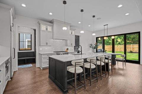 Tiny photo for 328 S Loomis Street, Naperville, IL 60540 (MLS # 12270661)
