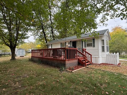 9-49 Woodhaven Lakes Sublette IL 61367
