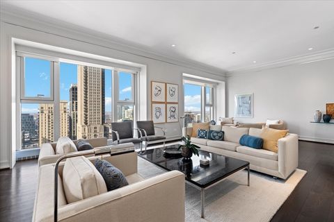 Tiny photo for 77 E WALTON Street #25D, Chicago, IL 60611 (MLS # 12567130)