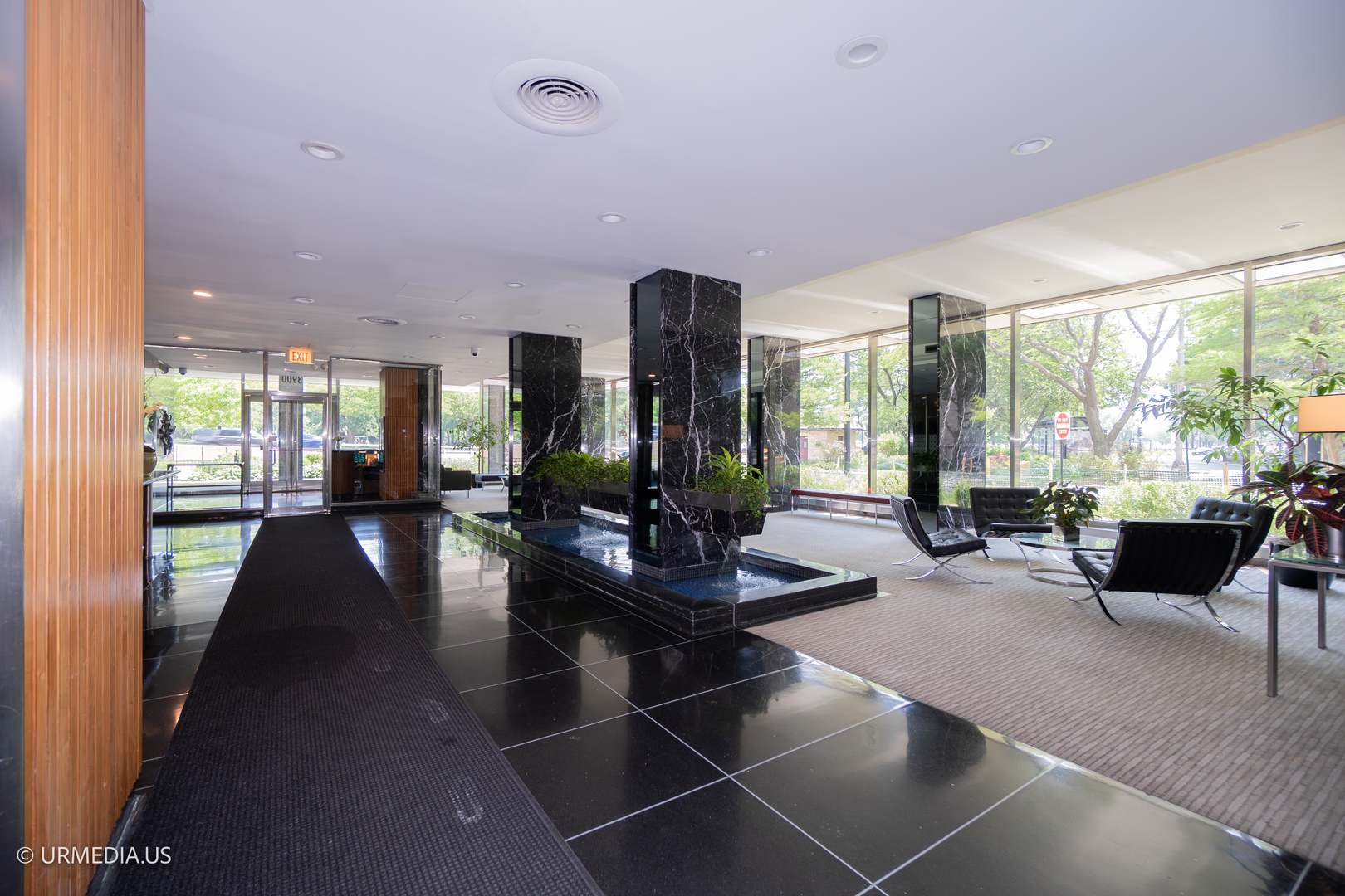 3900 N Lake Shore Drive 3E