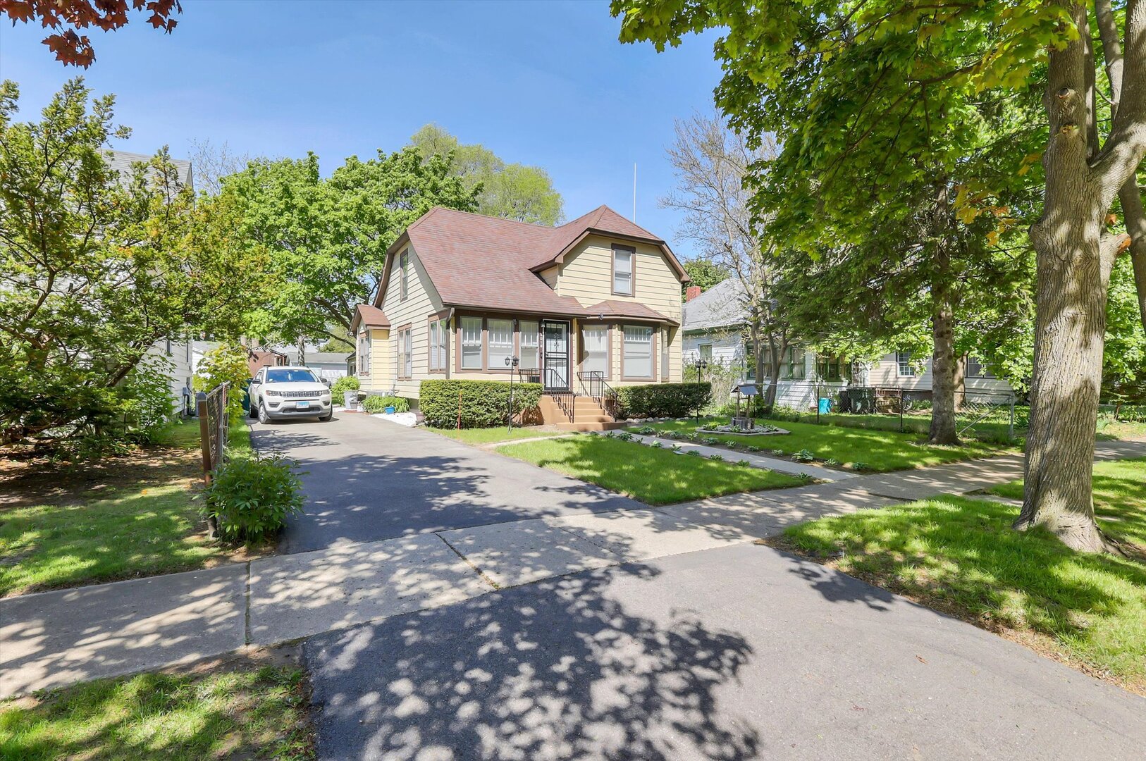 3018 Enoch Avenue