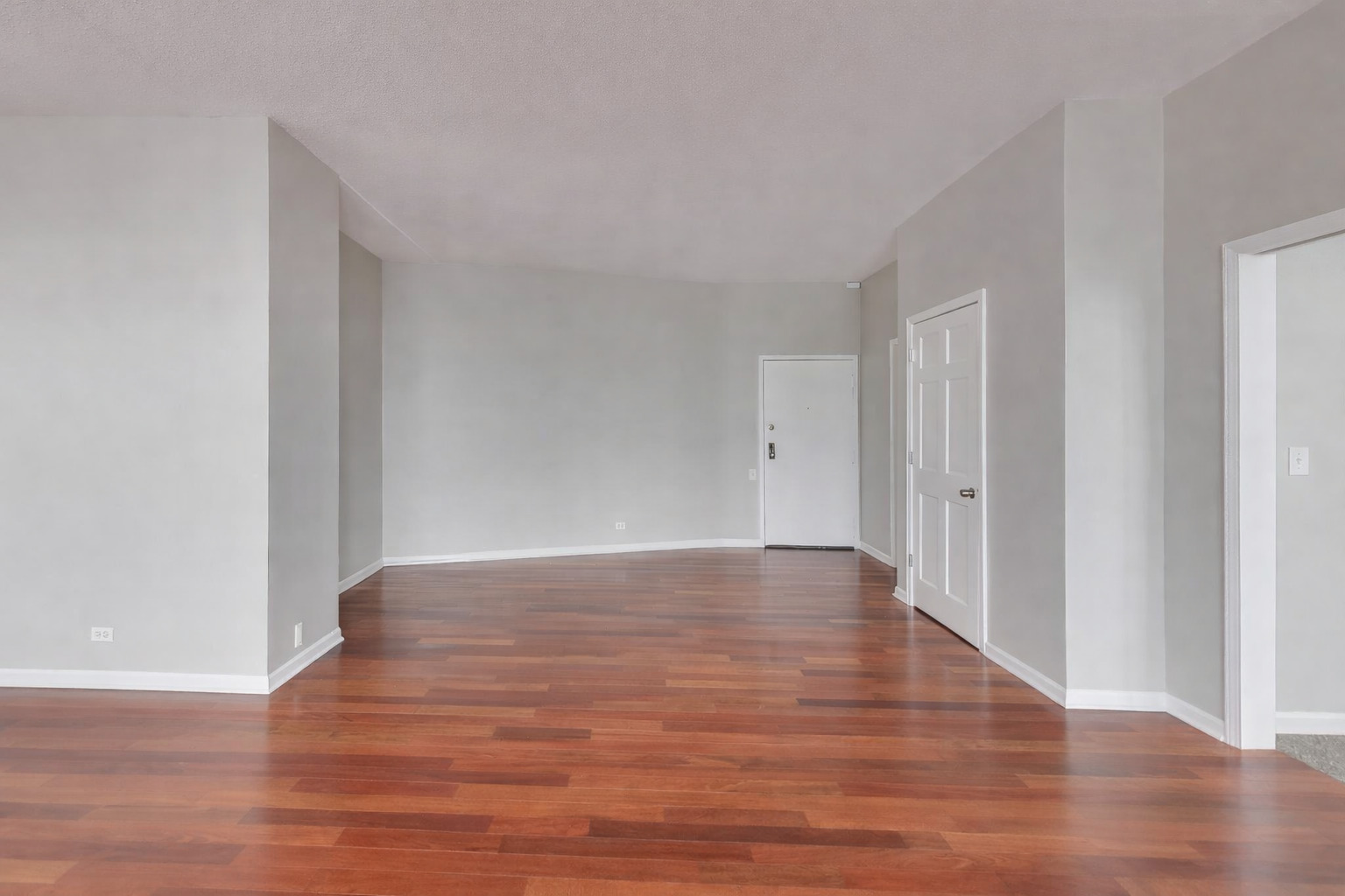 600 S Dearborn Street 2209