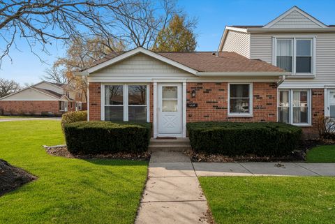 Tiny photo for 3056 Kingston Court, Streamwood, IL 60107 (MLS # 12529497)