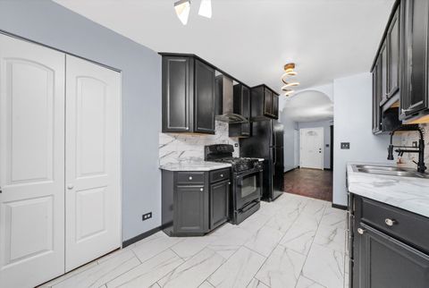 Tiny photo for 3056 Kingston Court, Streamwood, IL 60107 (MLS # 12529497)