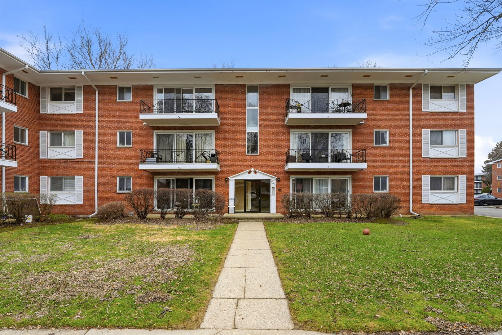 10111 Old Orchard Court 304