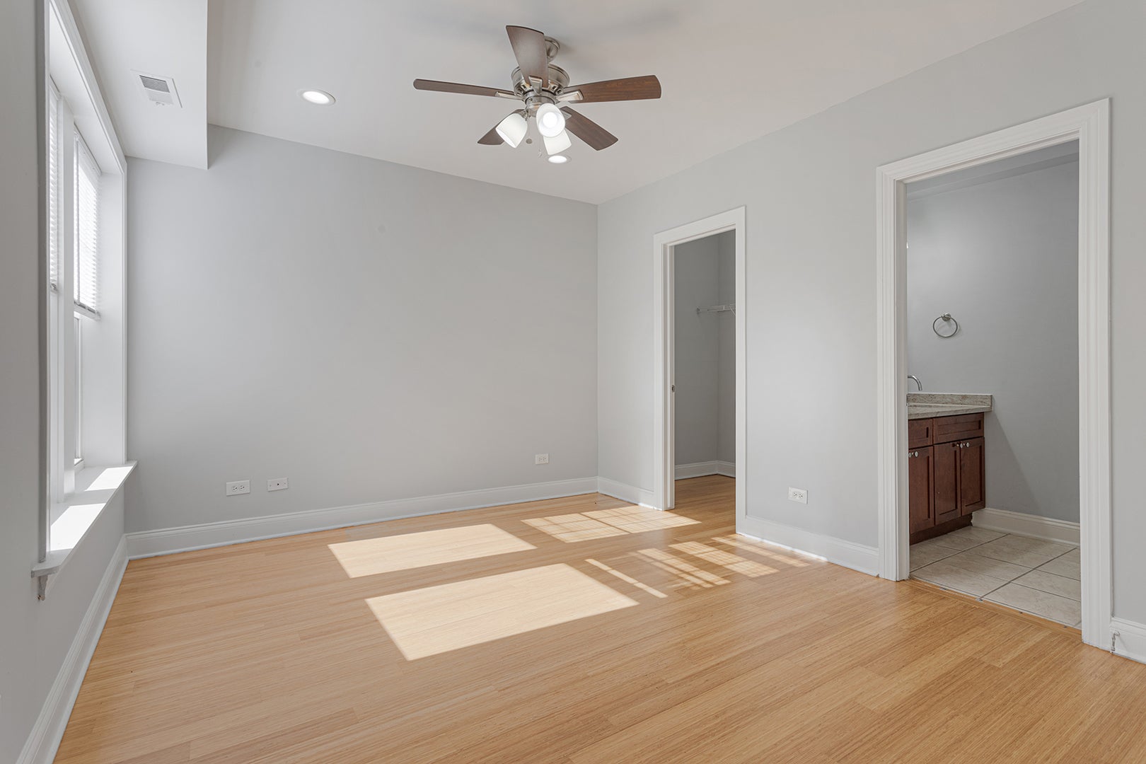 7730 N Ashland Avenue C2