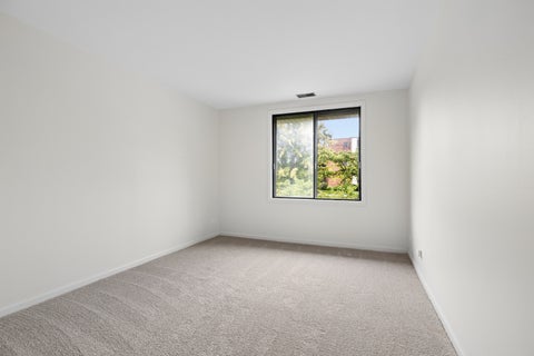 Tiny photo for 456 Raintree Court #2C, Glen Ellyn, IL 60137 (MLS # 12757631)