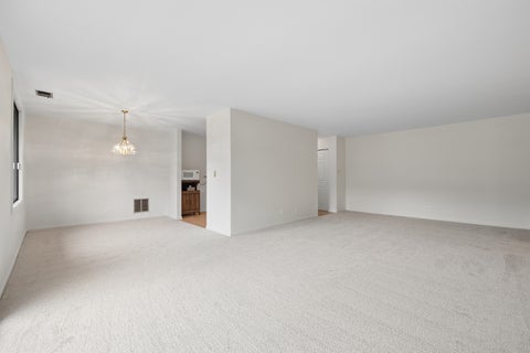 Tiny photo for 456 Raintree Court #2C, Glen Ellyn, IL 60137 (MLS # 12757631)