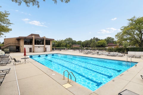 Tiny photo for 456 Raintree Court #2C, Glen Ellyn, IL 60137 (MLS # 12757631)