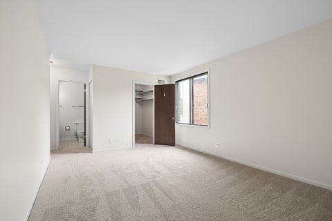 Tiny photo for 456 Raintree Court #2C, Glen Ellyn, IL 60137 (MLS # 12757631)