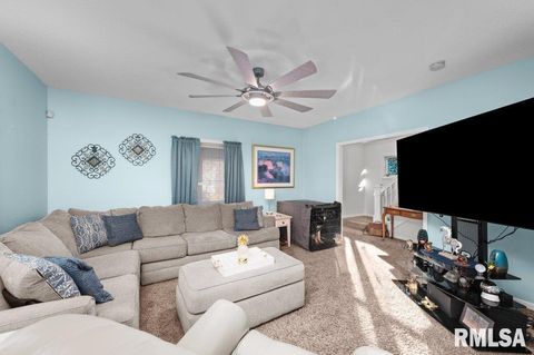 Tiny photo for 341 W 30TH Street, Davenport, IA 52803 (MLS # QC4269344)