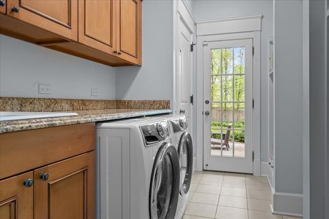 Tiny photo for 127 Glenwood Avenue, Winnetka, IL 60093 (MLS # 12677019)