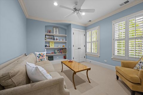 Tiny photo for 127 Glenwood Avenue, Winnetka, IL 60093 (MLS # 12677019)