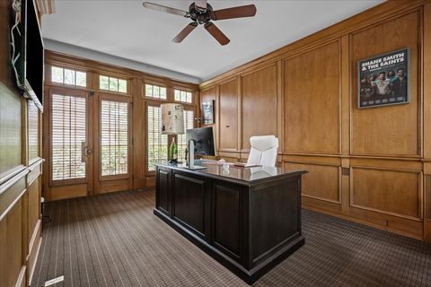 Tiny photo for 127 Glenwood Avenue, Winnetka, IL 60093 (MLS # 12677019)