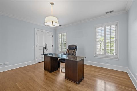 Tiny photo for 127 Glenwood Avenue, Winnetka, IL 60093 (MLS # 12677019)