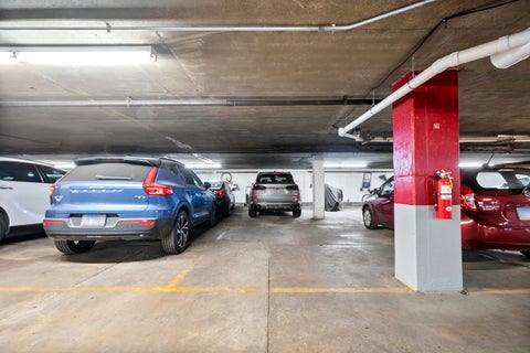 Tiny photo for 22 Park Lane #204, Park Ridge, IL 60068 (MLS # 12790660)