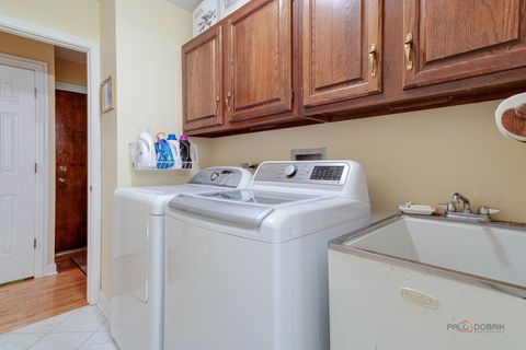 Tiny photo for 832 interlaken Lane, Libertyville, IL 60048 (MLS # 12492933)