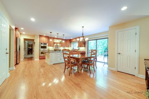 Tiny photo for 832 interlaken Lane, Libertyville, IL 60048 (MLS # 12492933)