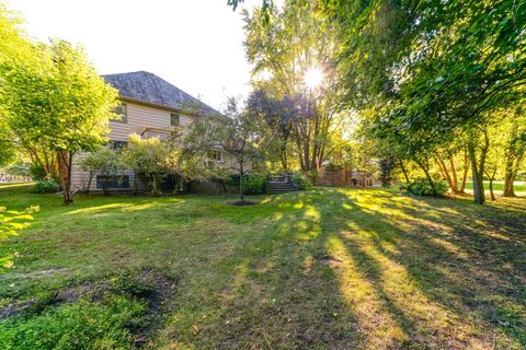 Tiny photo for 832 interlaken Lane, Libertyville, IL 60048 (MLS # 12492933)