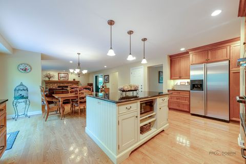 Tiny photo for 832 interlaken Lane, Libertyville, IL 60048 (MLS # 12492933)