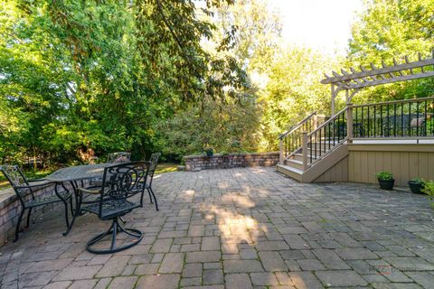 Tiny photo for 832 interlaken Lane, Libertyville, IL 60048 (MLS # 12492933)
