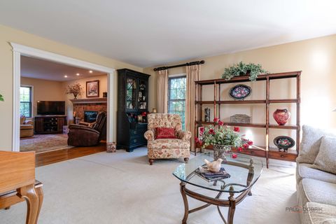 Tiny photo for 832 interlaken Lane, Libertyville, IL 60048 (MLS # 12492933)